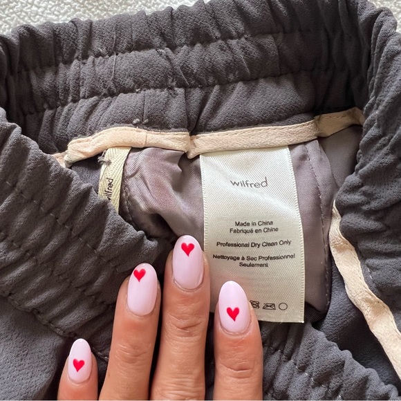 Aritzia Wilfred Buffon Crepe Joggers Dark Grey - Picture 8 of 12